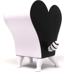 Pupshaw & Pushpaw - Black & white edition
