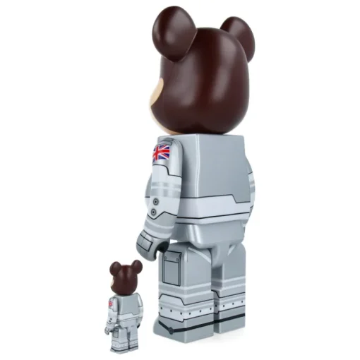 400% + 100% Bearbrick 007 Moonraker (James Bond)