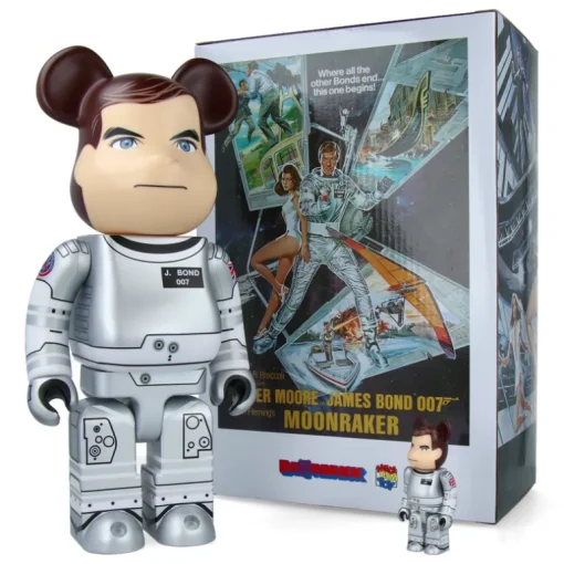 400% + 100% Bearbrick 007 Moonraker (James Bond)
