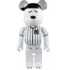 1000% MLB x Peanuts Bearbrick Snoopy (New York Yankees)