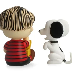 UDF Peanuts Series 12 - 50's Snoopy & Linus Figurine